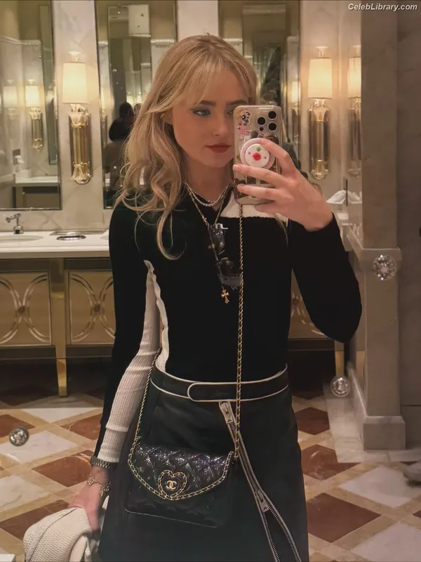 Kathryn Newton photo 5 of 1452