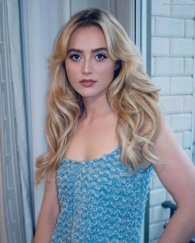Kathryn Newton photo 23 of 1452