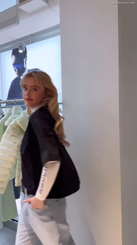 Kathryn Newton photo 5 of 1452