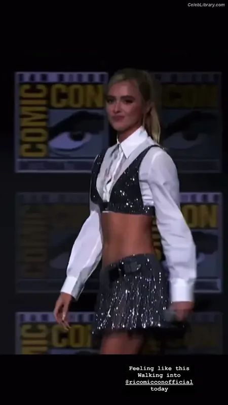 Kathryn Newton photo 10 of 1452