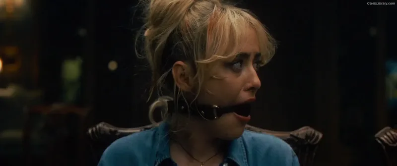 Kathryn Newton photo 6 of 1452