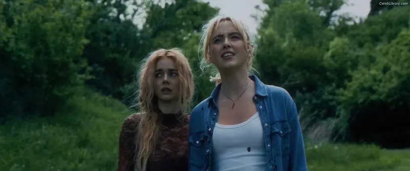Kathryn Newton photo 16 of 1452