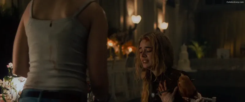 Kathryn Newton photo 3 of 1452