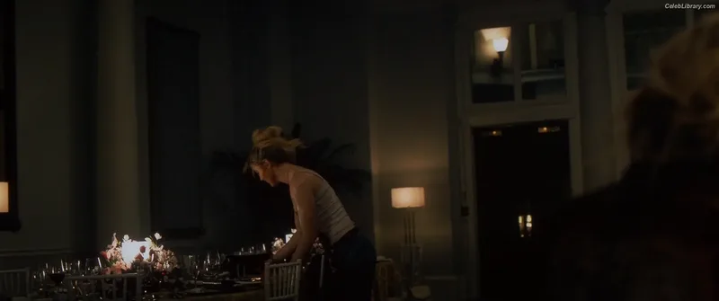 Kathryn Newton photo 8 of 1452