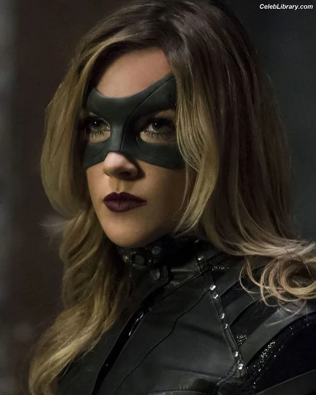 Katie Cassidy photo 22 of 250