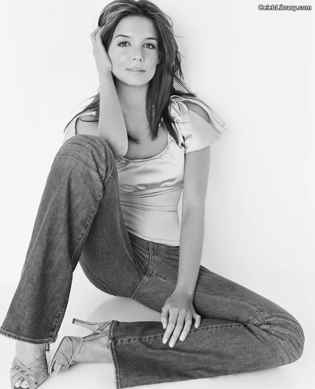 Katie Holmes photo 1 of 149