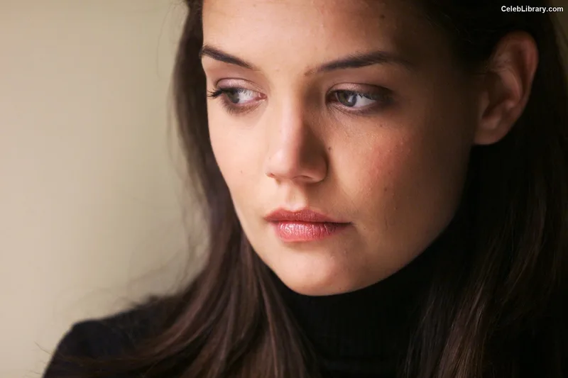 Katie Holmes photo 5 of 149