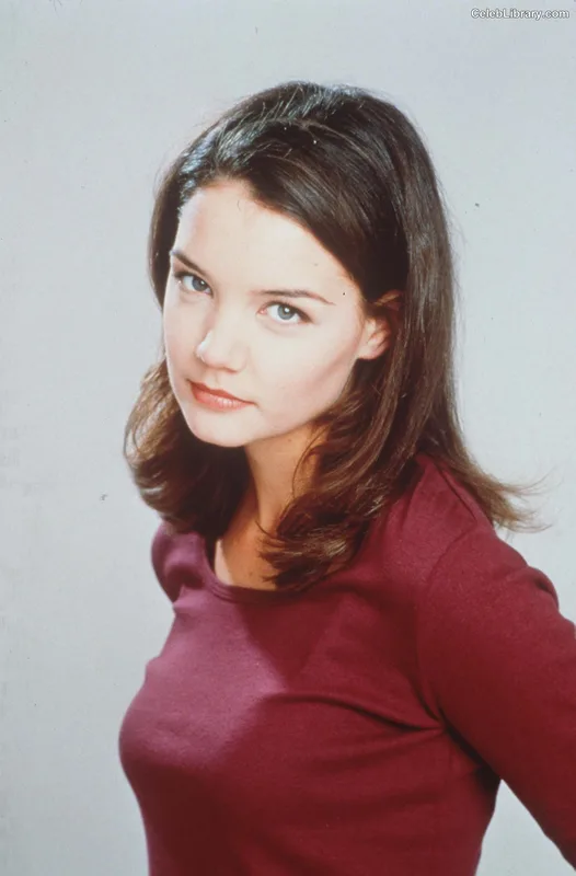 Katie Holmes photo 18 of 149