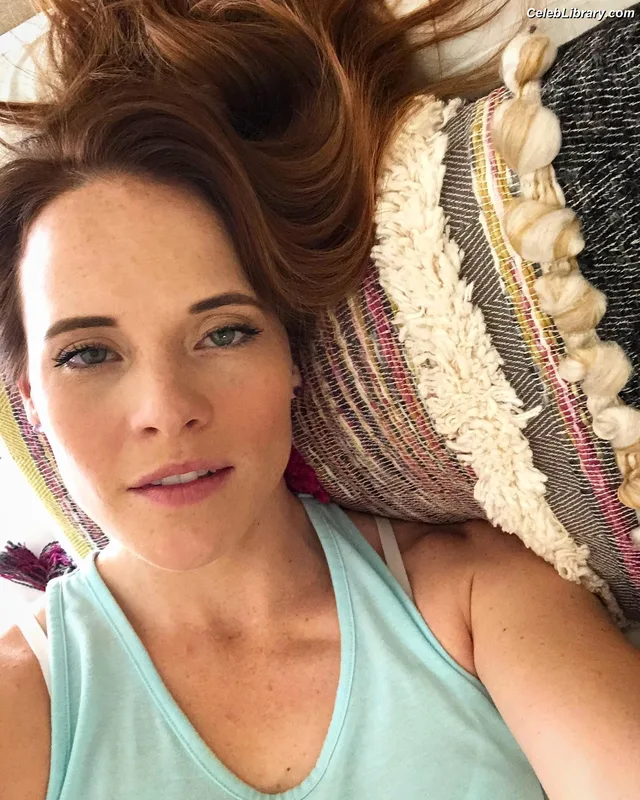 Katie Leclerc photo 5 of 13