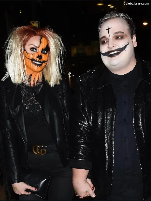 Katie McGlynn photo 10 of 61