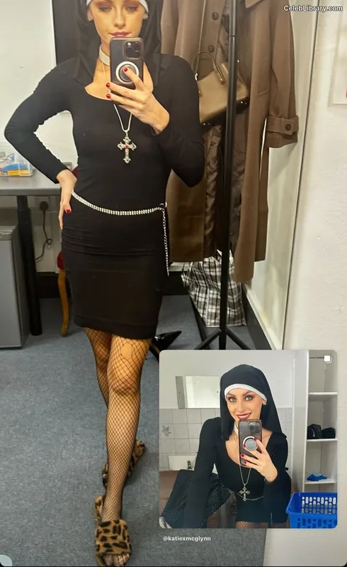 Katie McGlynn photo 9 of 61