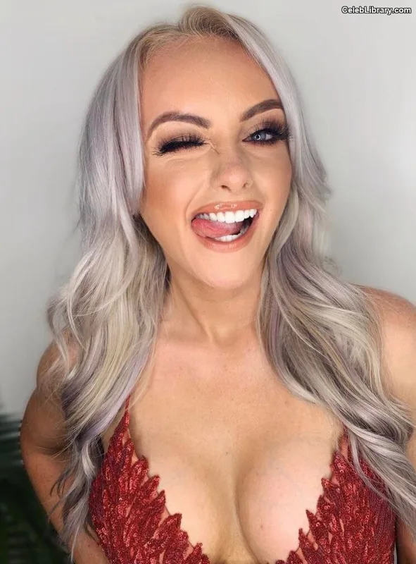 Katie McGlynn photo 6 of 61