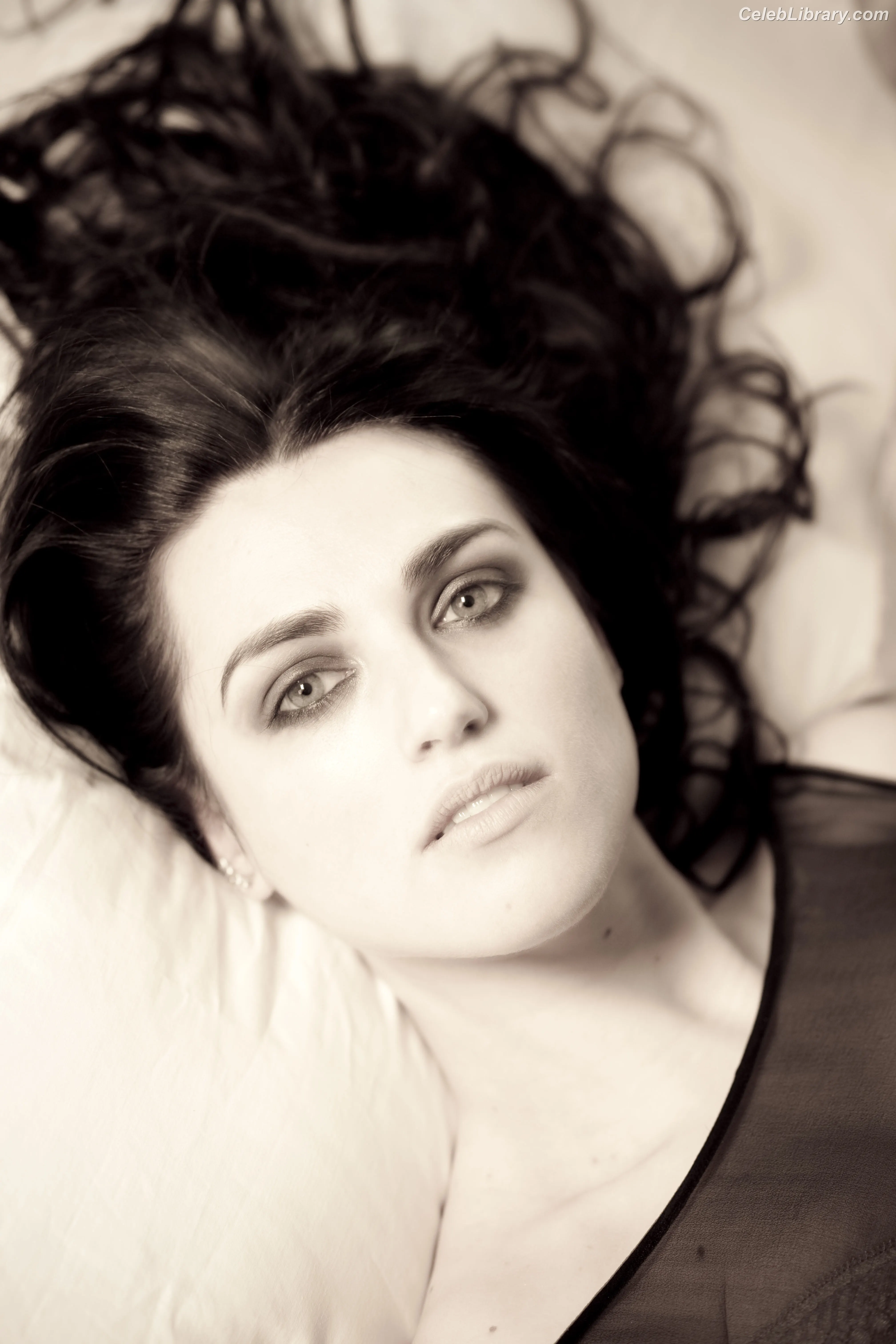 Katie McGrath photo 3 of 156