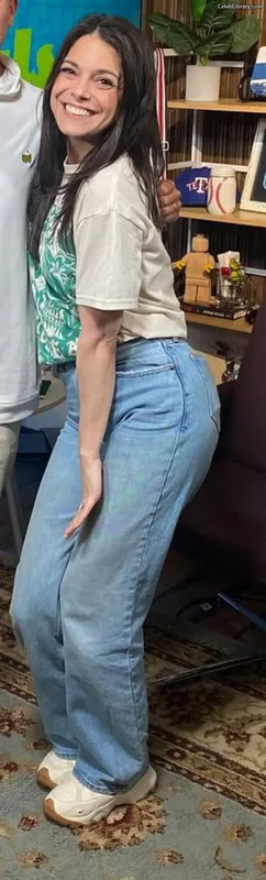 Katie Nolan photo 9 of 60