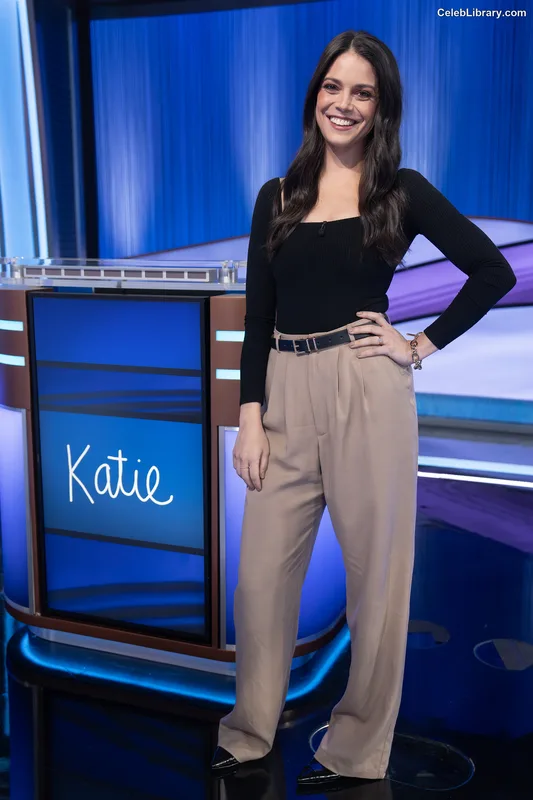 Katie Nolan photo 11 of 60
