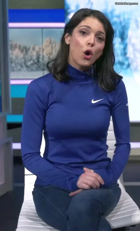 Katie Nolan photo 13 of 60