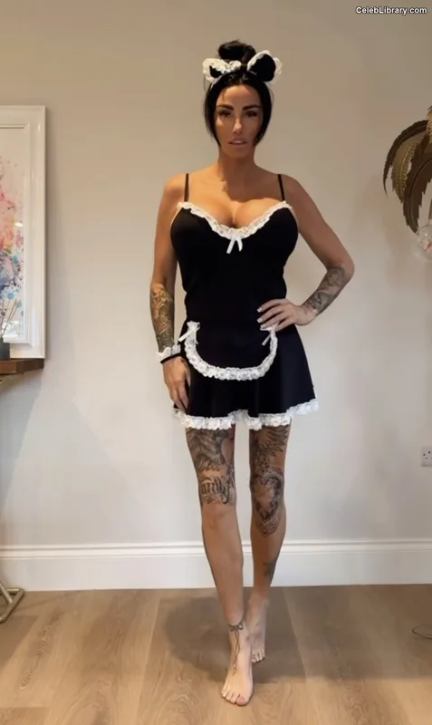Katie Price photo 11 of 325