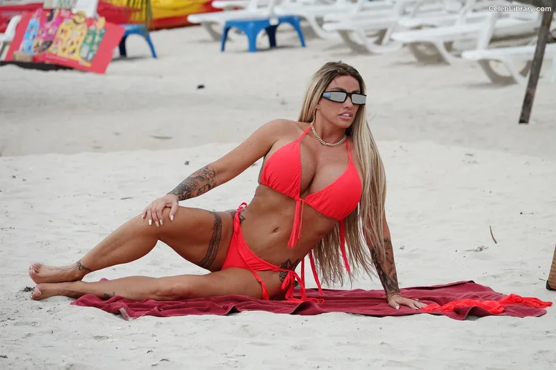 Katie Price photo 20 of 325
