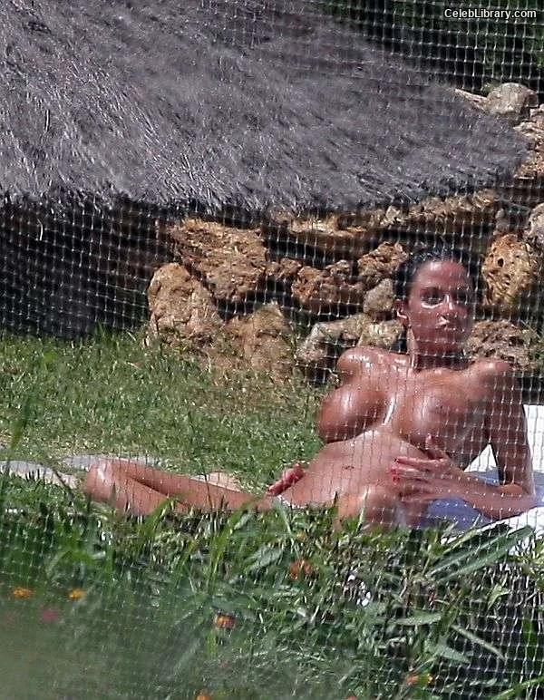 Katie Price photo 18 of 325