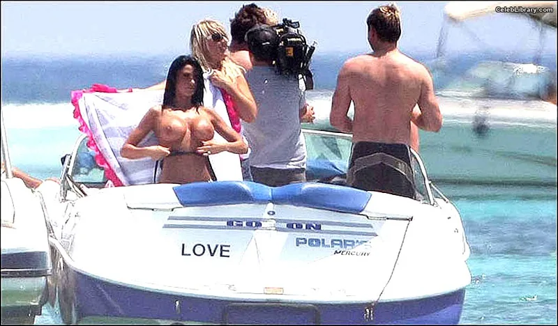 Katie Price photo 4 of 325