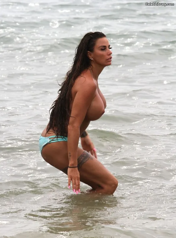 Katie Price photo 22 of 325
