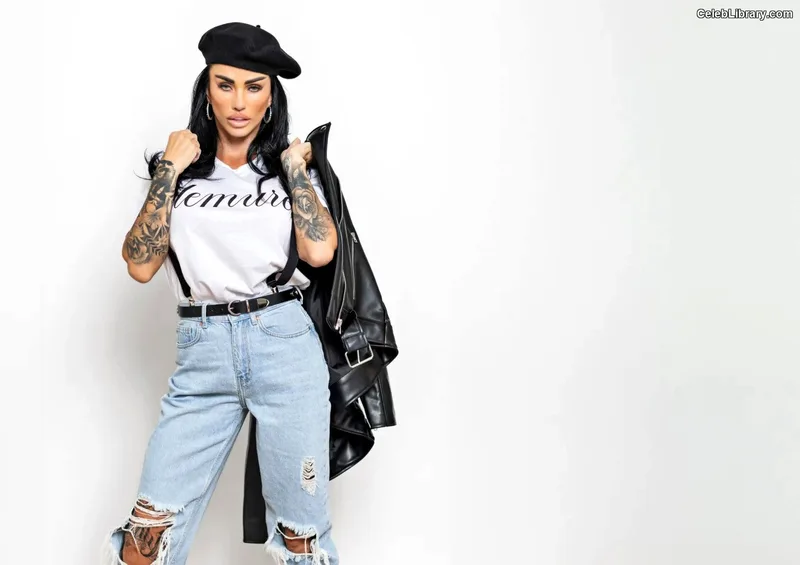 Katie Price photo 17 of 325