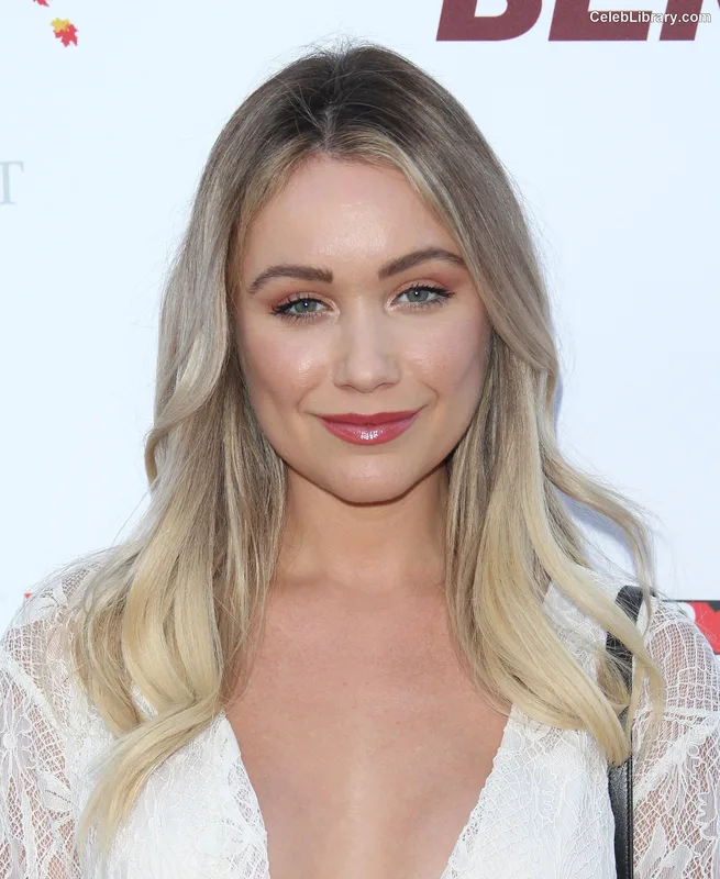 Katrina Bowden photo 13 of 374