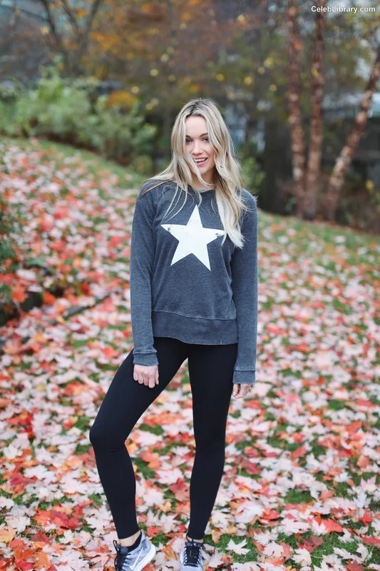 Katrina Bowden photo 12 of 374