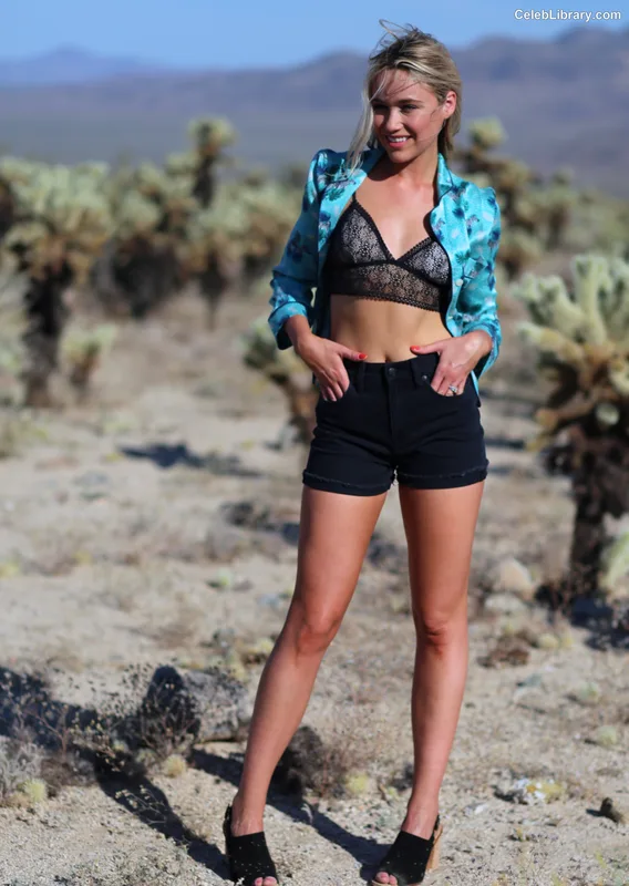 Katrina Bowden photo 15 of 374