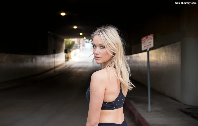 Katrina Bowden photo 21 of 374