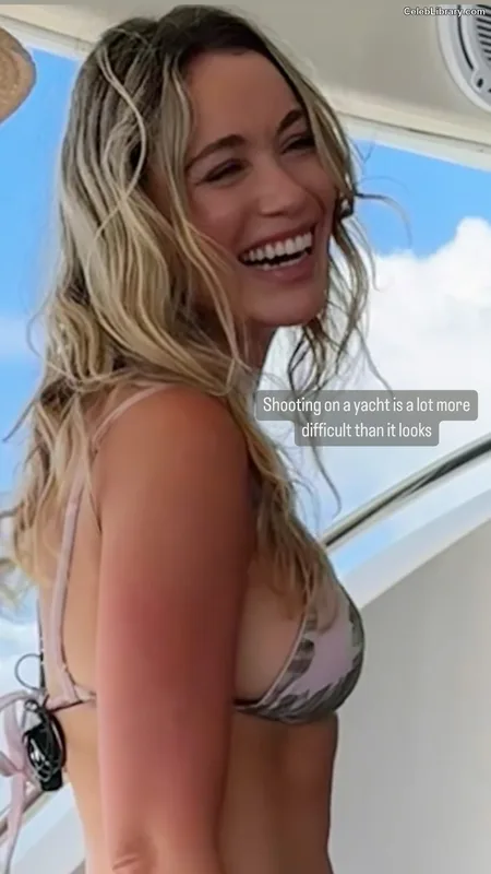 Katrina Bowden photo 8 of 374