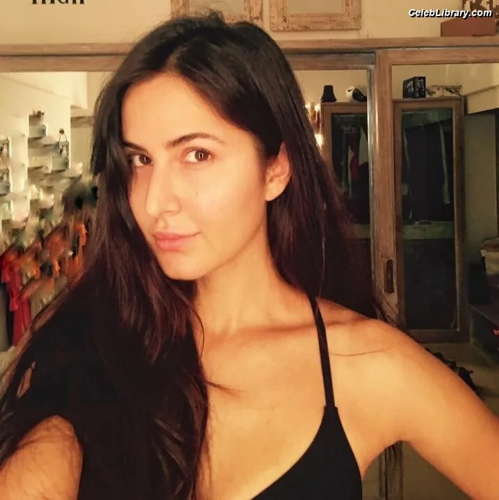 Katrina Kaif photo 5 of 5