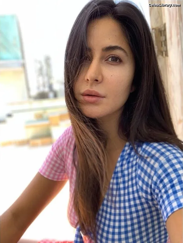 Katrina Kaif photo 2 of 5