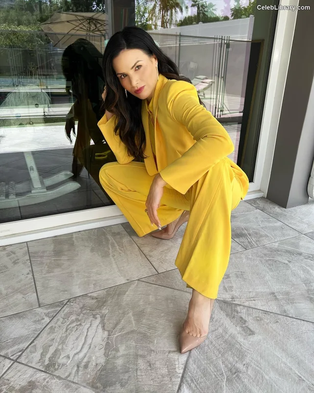 Katrina Law photo 8 of 138