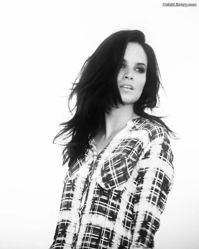 Katrina Law photo 14 of 138