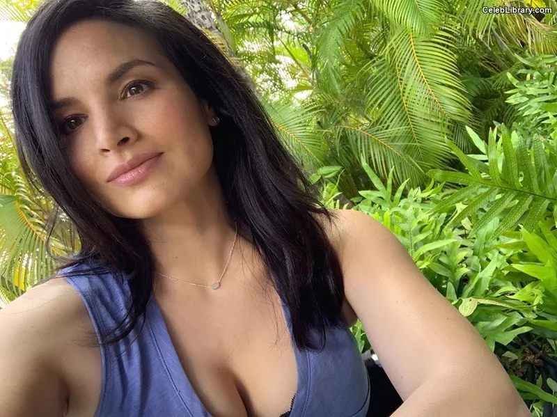 Katrina Law photo 5 of 138
