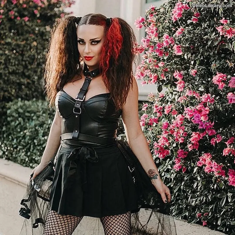 Katt Scarlett photo 3 of 53