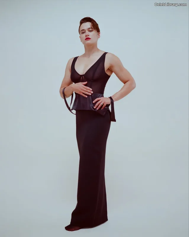 Katy O'Brian photo 13 of 40