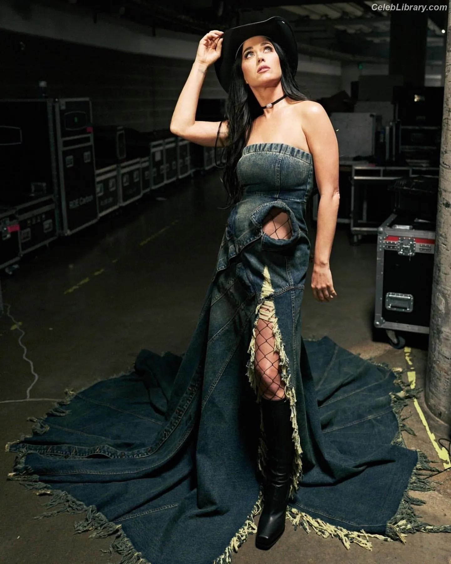 Katy Perry photo 19 of 1939