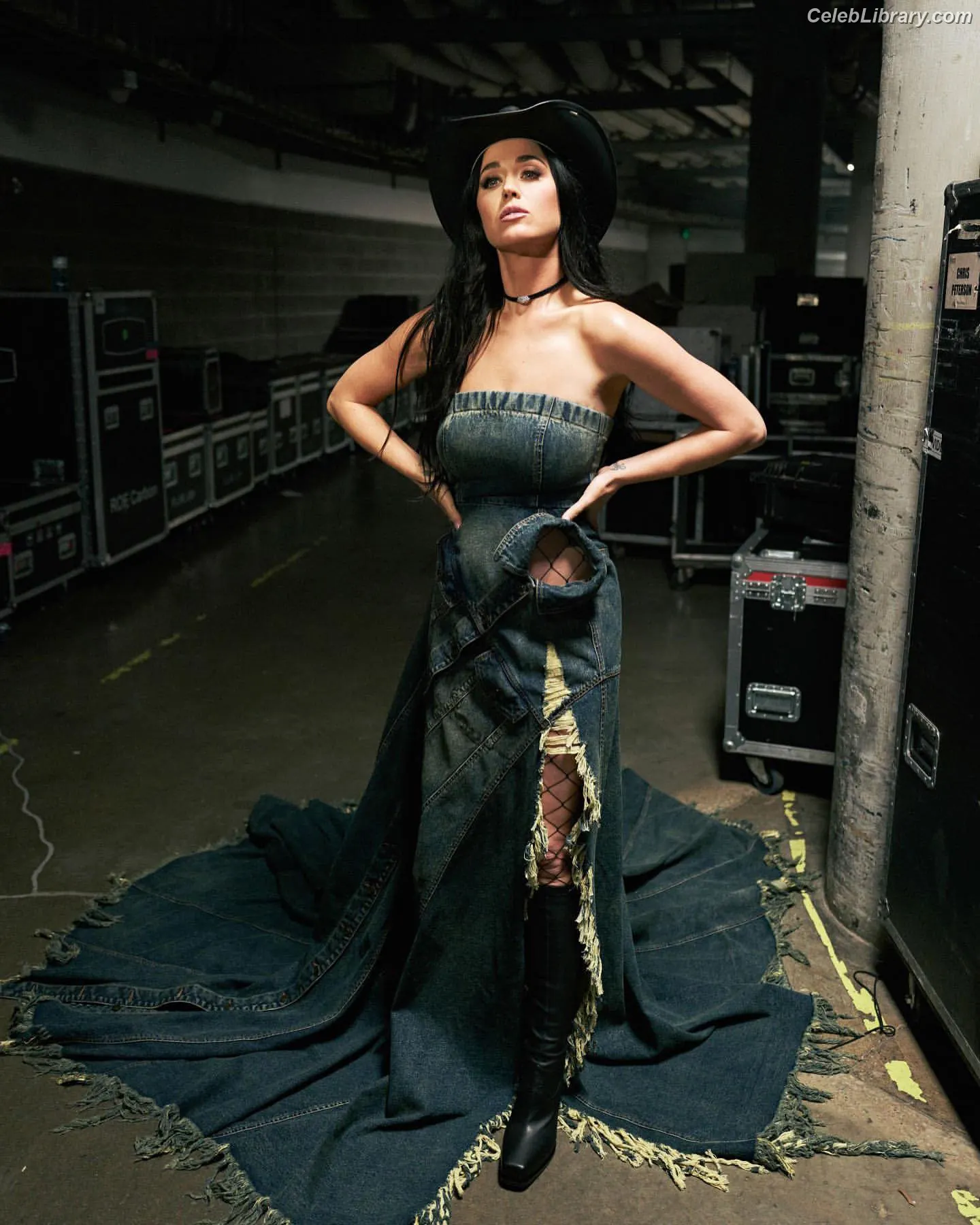 Katy Perry photo 21 of 1939