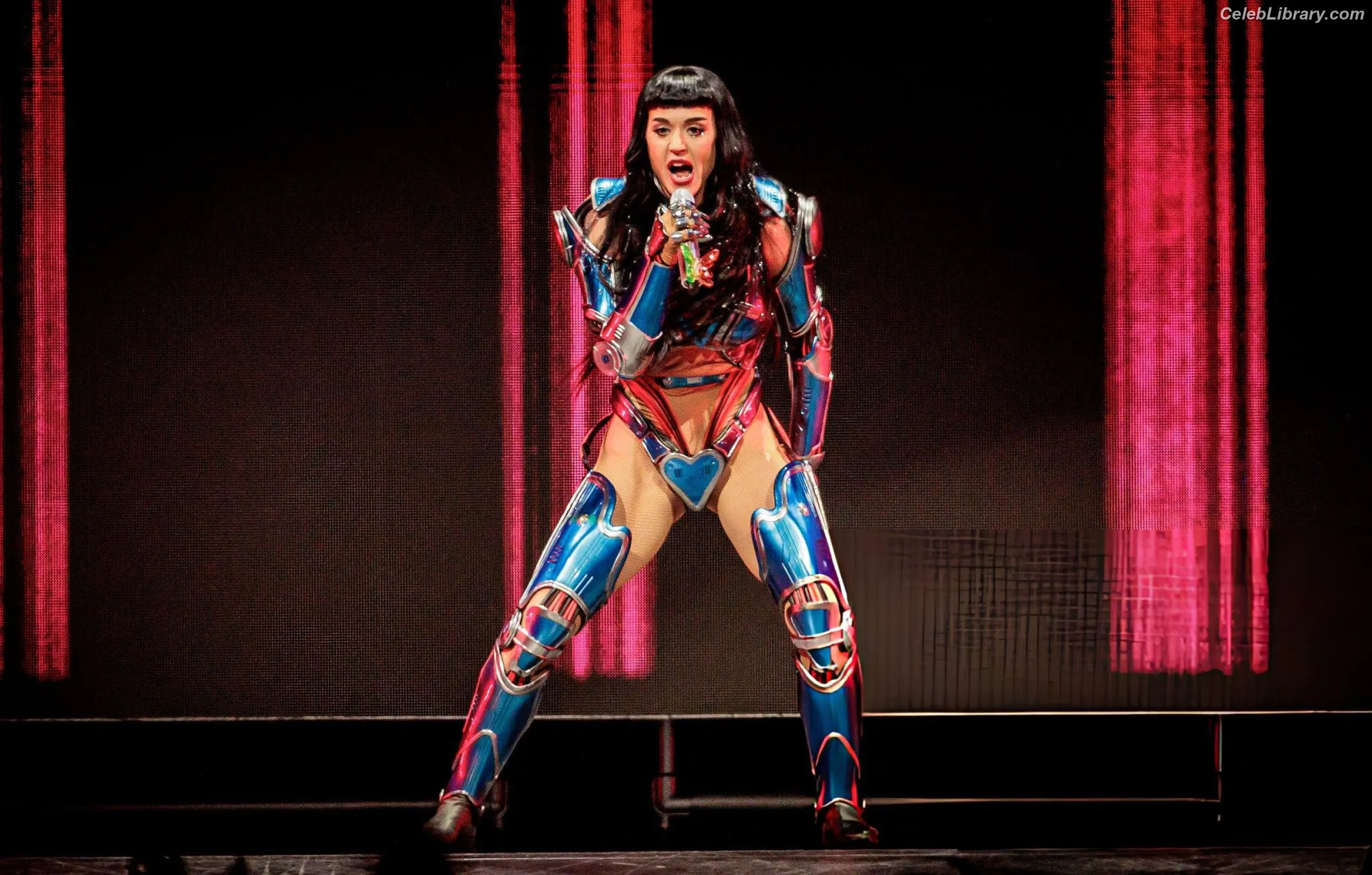 Katy Perry photo 13 of 1939
