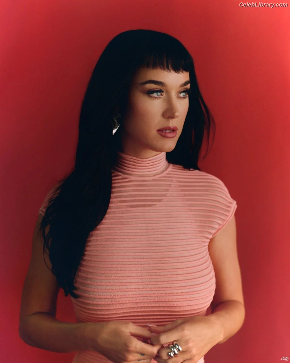 Katy Perry photo 1 of 1939