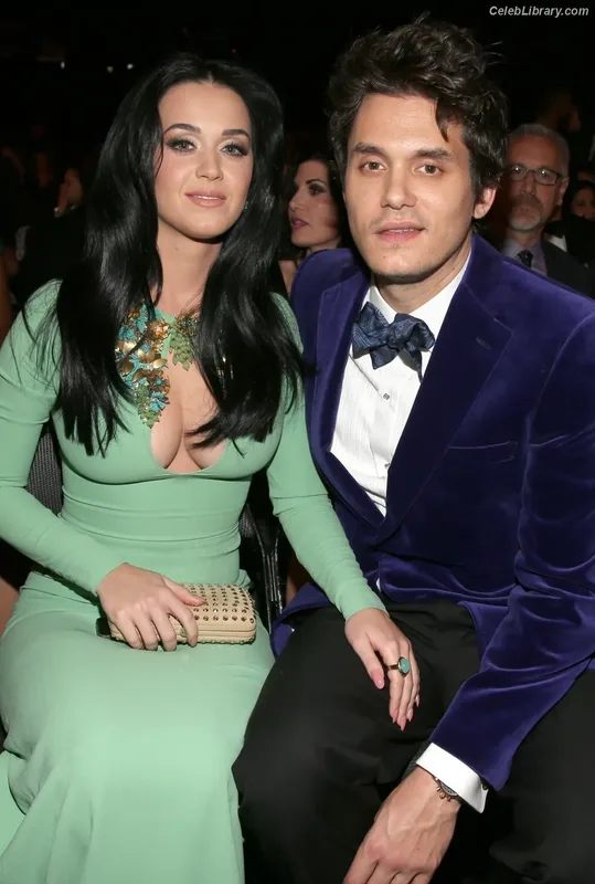 Katy Perry photo 23 of 1940