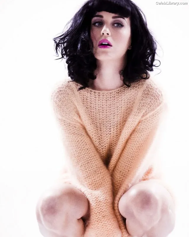 Katy Perry photo 24 of 1940