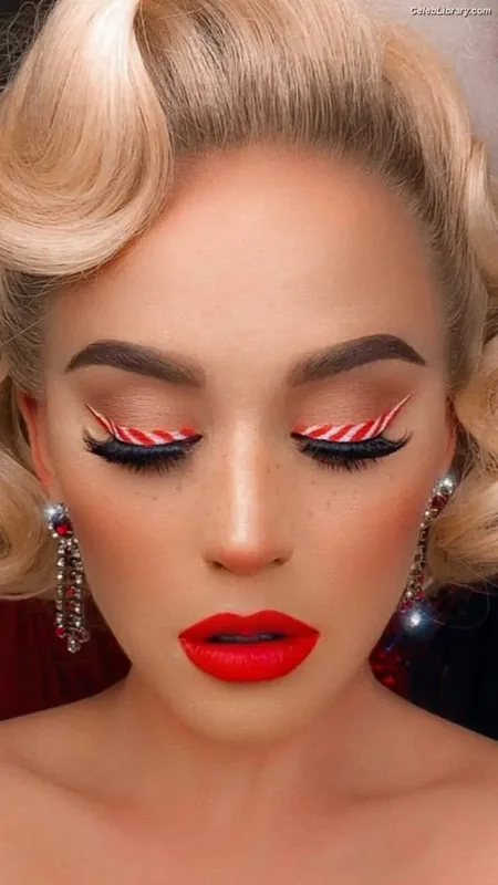 Katy Perry photo 8 of 1940