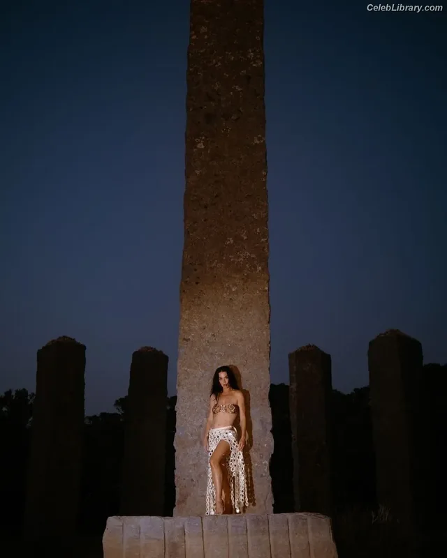 Katy Perry photo 20 of 1940