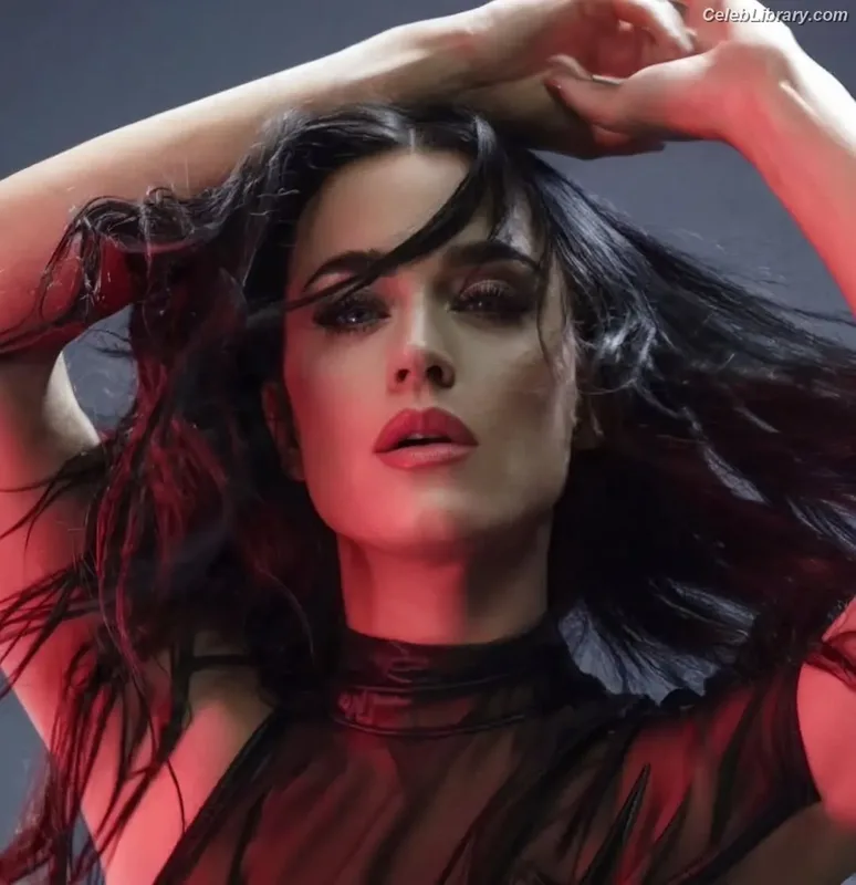 Katy Perry photo 19 of 1940