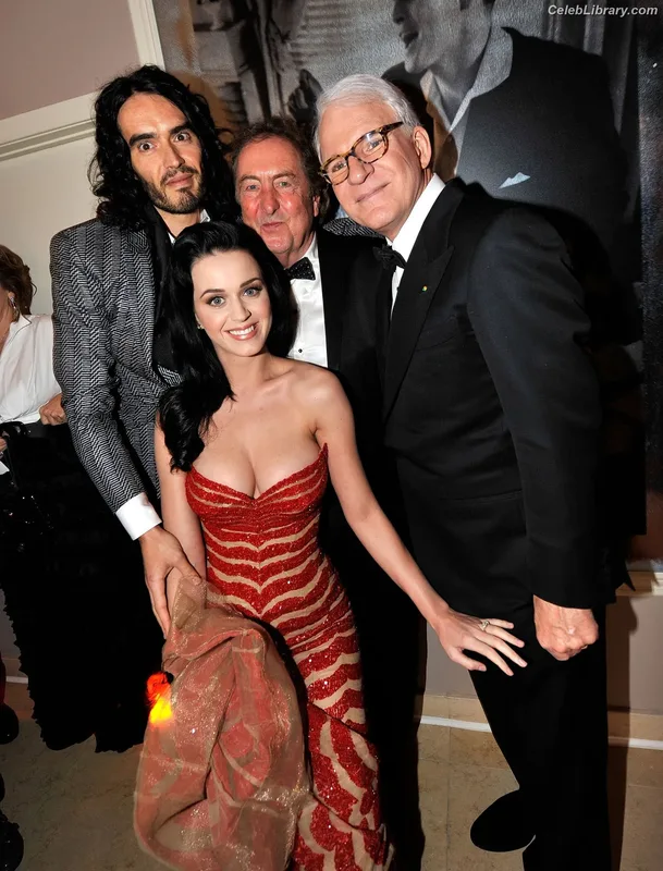 Katy Perry photo 17 of 1940