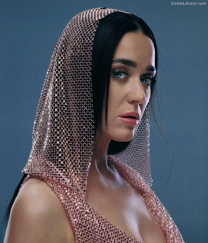 Katy Perry photo 22 of 1940