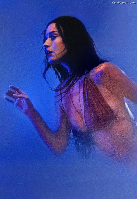Katy Perry photo 23 of 1940